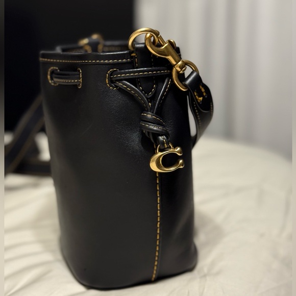 Camila Bucket Bag - Picture 10 of 16